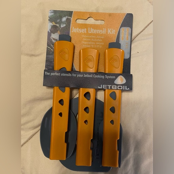 Utensil & XBowl Camping Utensils and Collapsable Camping bowl - Picture 2 of 9